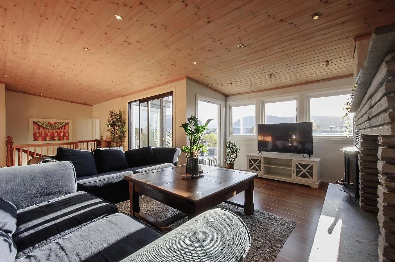 Apartamento Spacious Penthouse With Grand Terrace Bergen
